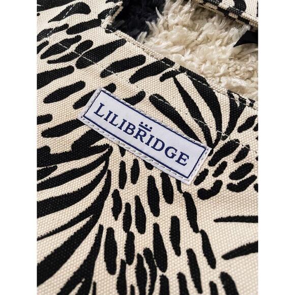 The Lilibridge Bag, Sea Feather foldable Cotton Canvas tote - Picture 5 of 7